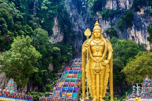 Batu Caves, Ramayana Cave & Kanching Falls Tour from Kuala Lumpur