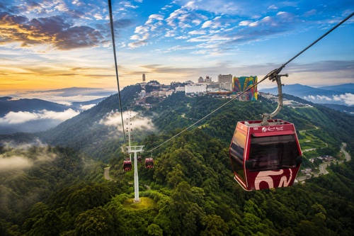 Kanching Waterfall, Batu Caves & Genting Highlands Day Tour from Kuala Lumpur