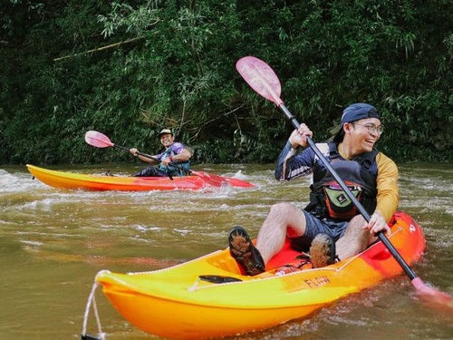 Kuching Day Tour: Semadang River Kayaking