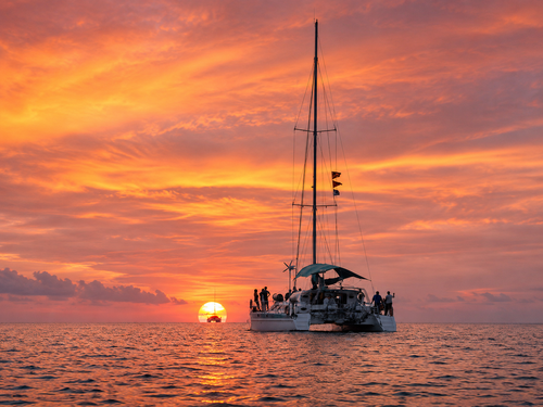 Langkawi: Underwater World Visit & Sunset Cruise with Dinner
