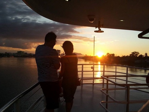 Kuching Day Tour: Sarawak Sunset River Cruise