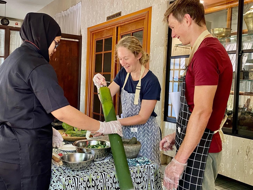 Kuching Heritage Walk & Sarawak Cooking Class
